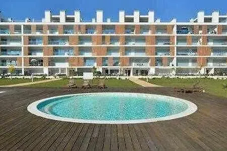 Daire Apartamento 3 Quartos Piscina Aquecida Albufeira