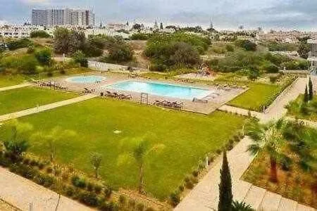 Apartamento 3 Quartos Piscina Aquecida *